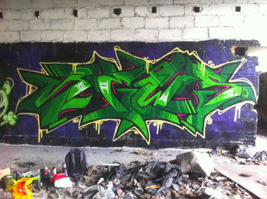 Graffiti Wall - Photo by Newsu