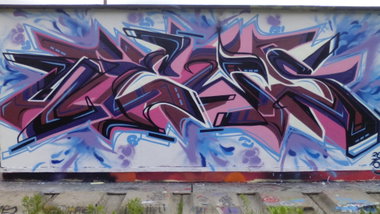Graffiti Wall - Photo by Newsu
