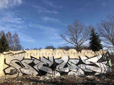 Graffiti Wall - Photo by Newsu