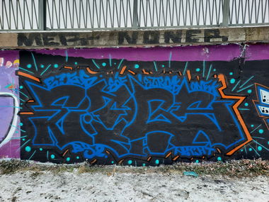 Graffiti Wall in Nastavit lokalitu - Photo by NiChT