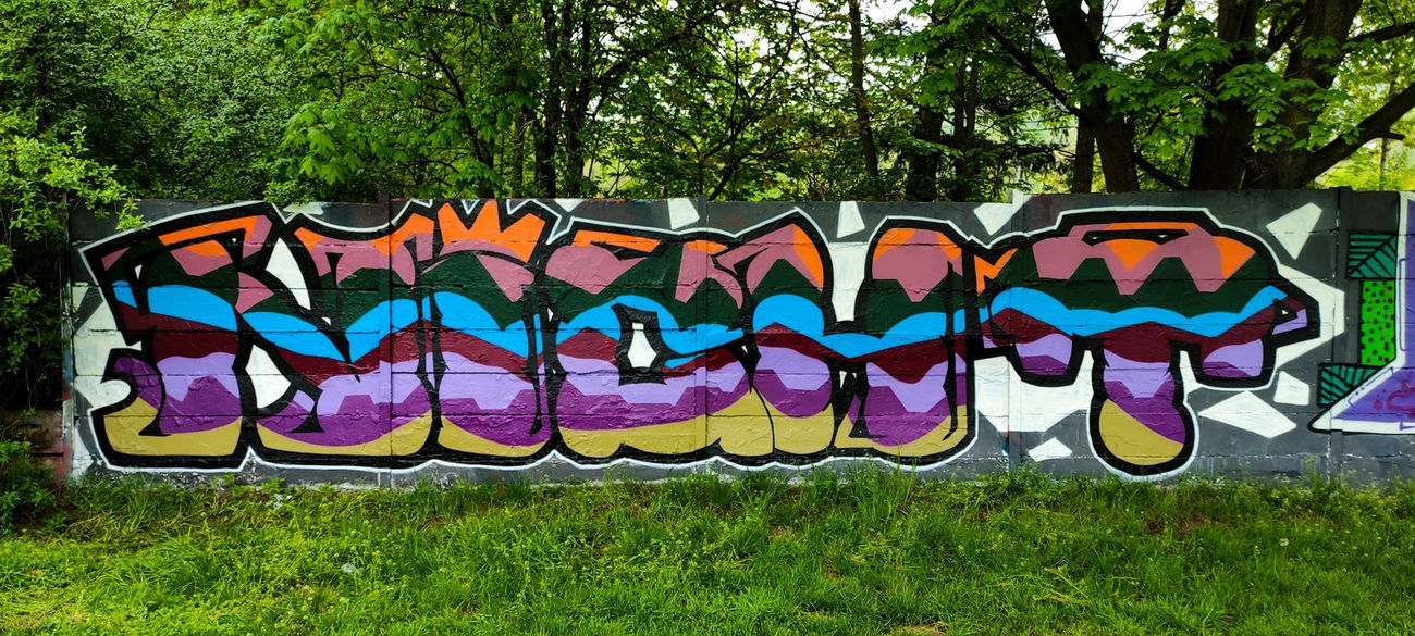 Graffiti Wall - Photo by NiChT