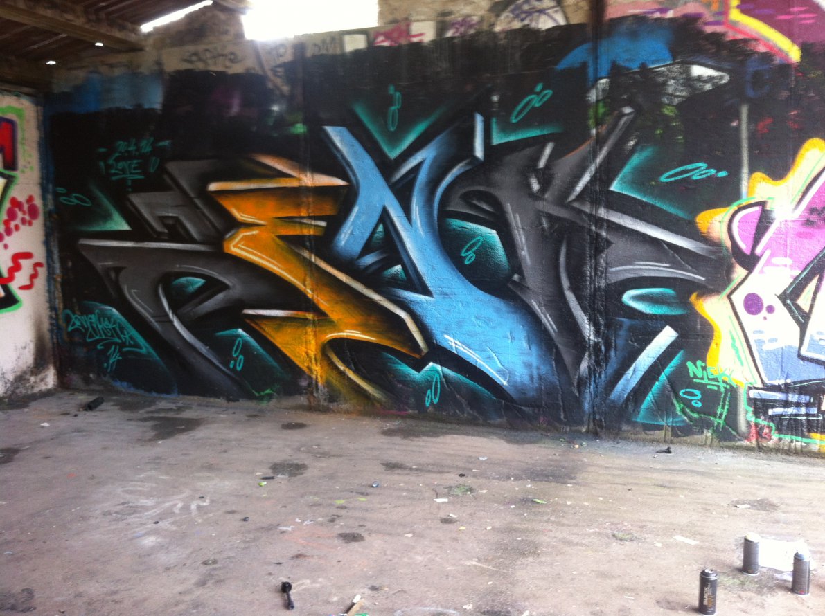 Graffiti Wall - Photo by NiekOne - Hencok, Hall, 2014 (2014)