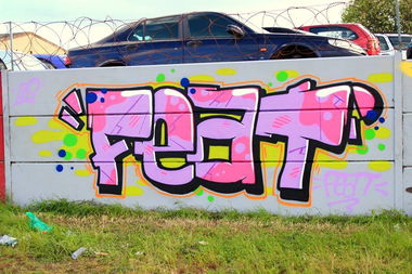 Graffiti Wall - Photo by NiekOne - Feat, Hall, Trainline (2014)