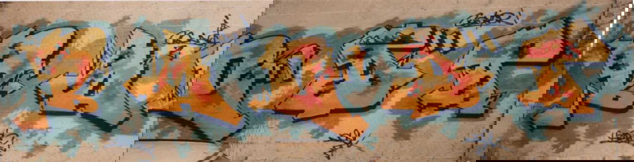 Graffiti Wall - Photo by Nightfever