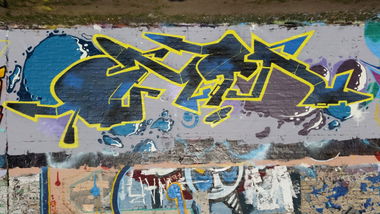 Graffiti Wall - Photo by NildbliN