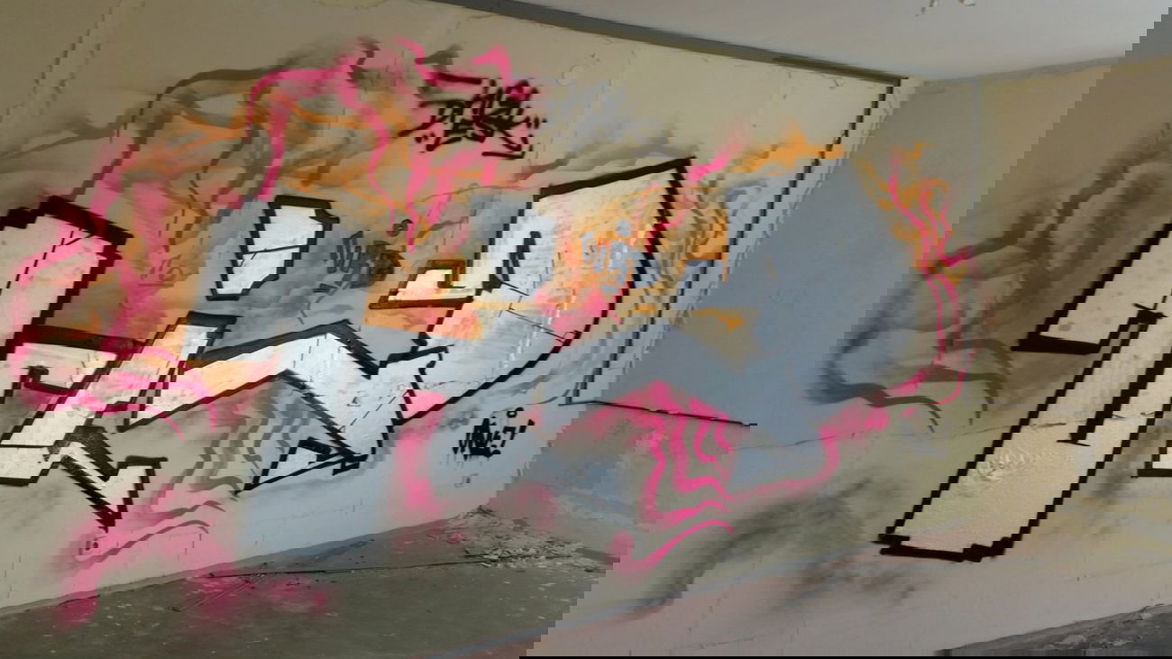 Graffiti Bombing - Photo by NildbliN (2015)