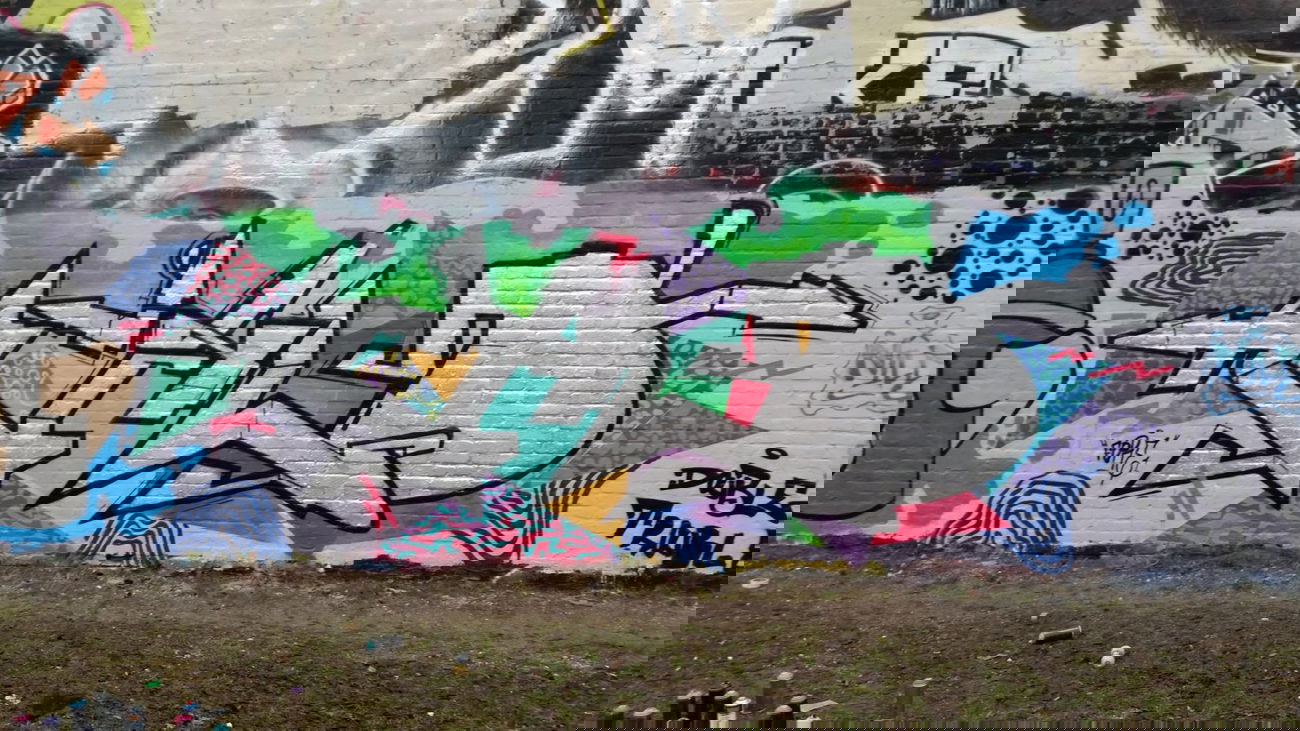 Graffiti Wall - Photo by NildbliN