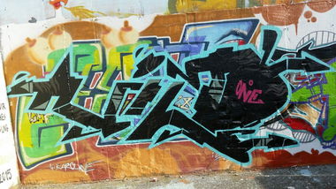 Graffiti Wall - Photo by NildbliN