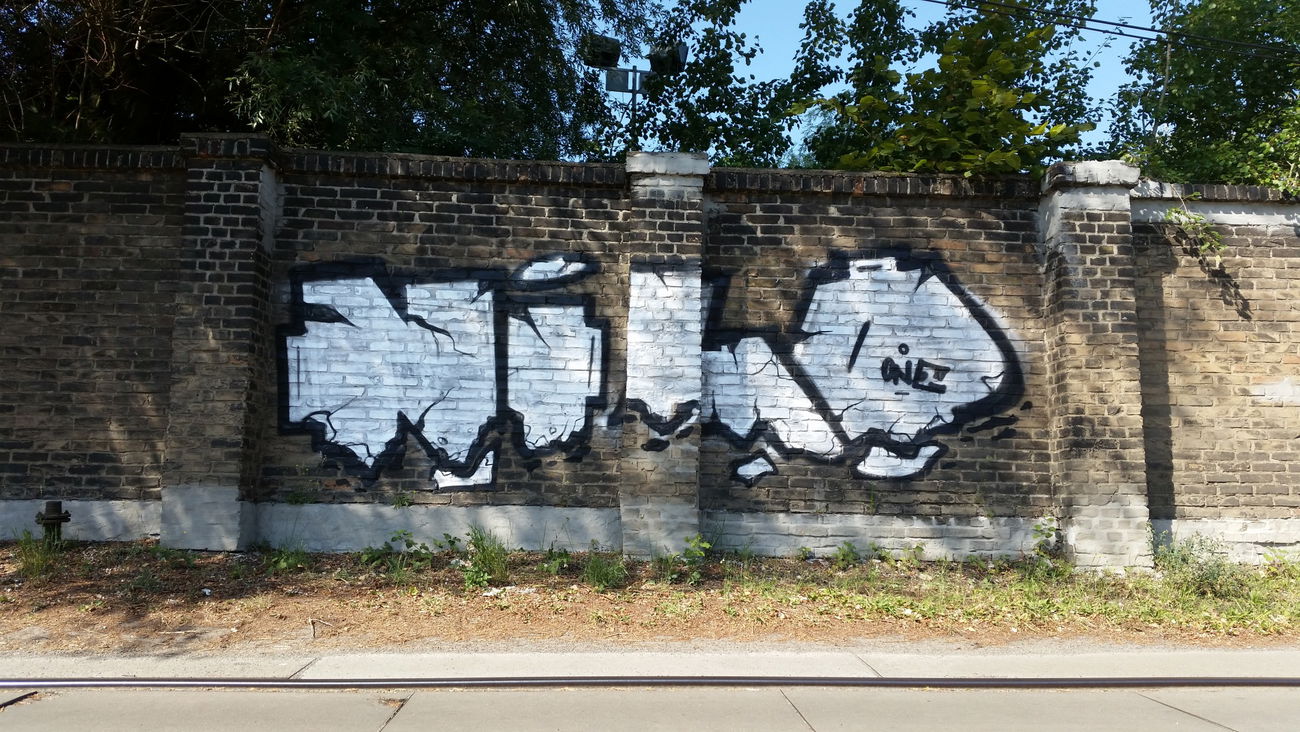 Graffiti Bombing - Photo by NildbliN - Nild, nrd, lesnerds
