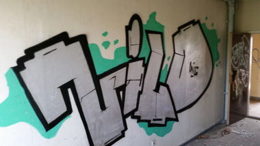 Graffiti Wall - Photo by NildbliN