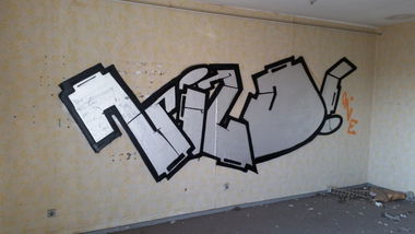 Graffiti Wall - Photo by NildbliN