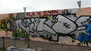 Graffiti Wall - Photo by NildbliN