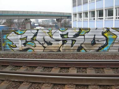 Graffiti Bombing - Photo by Nobel - edso