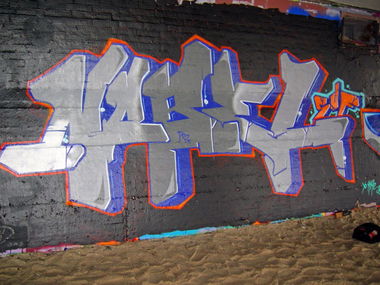 Graffiti Wall - Photo by Nobel - Nobel