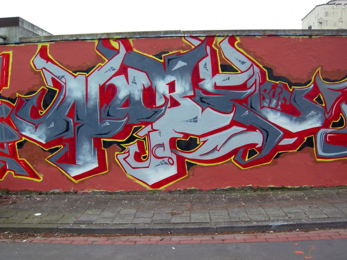 Graffiti Wall - Photo by Nobel - Nobel