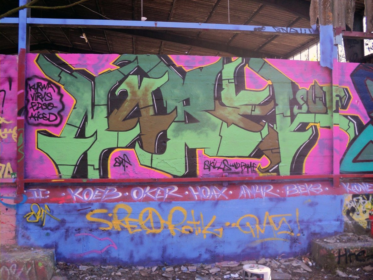 Graffiti Wall - Photo by Nobel - Nobel