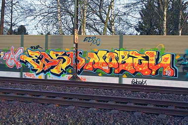 Graffiti Bombing - Photo by Nobel - EDSO, NOBEL