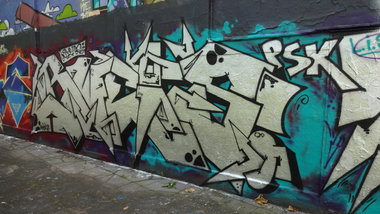 Graffiti Wall - Photo by NobodyKnows - Bweis, Ditc, Psk (2014)