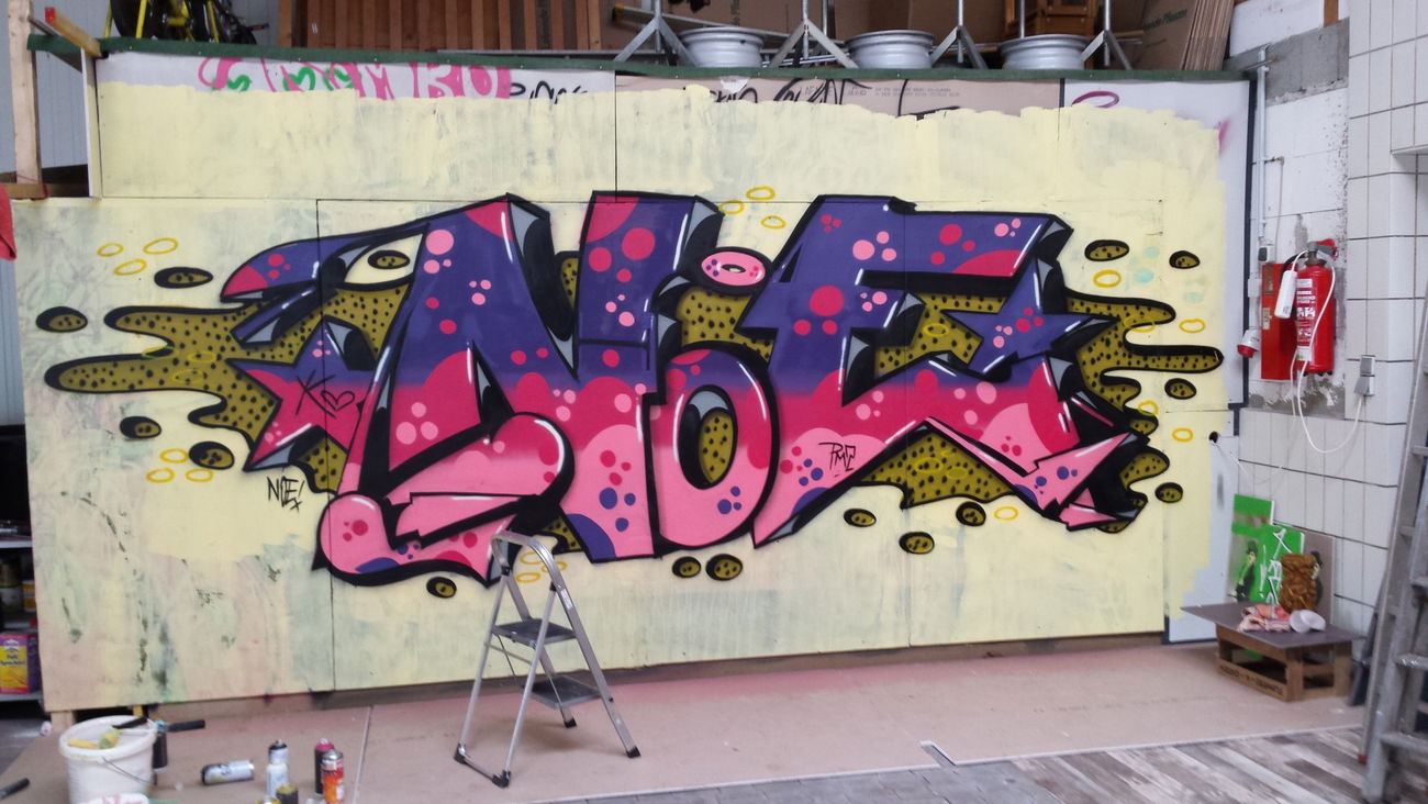 Graffiti Wall - Photo by NoeOnePMZ