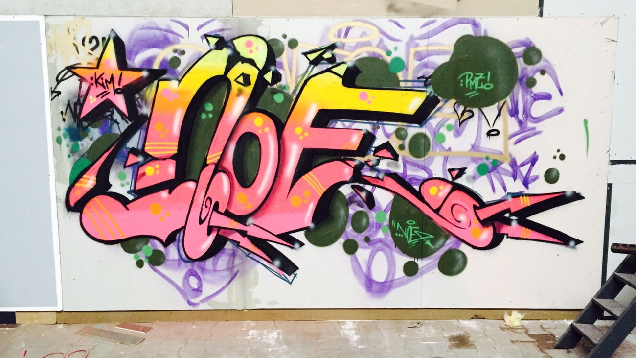 Graffiti Wall - Photo by NoeOnePMZ