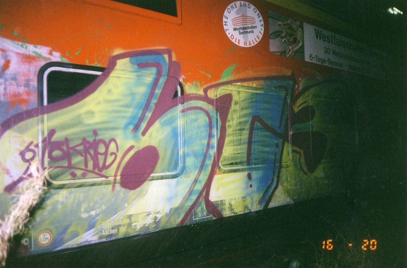 Graffiti Train - Photo by Nordpark - 613