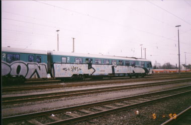Graffiti Train - Photo by Nordpark - DoN, LRK