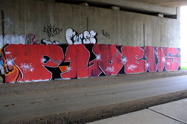 Graffiti Bombing - Photo by Nordpark - 613crew, PLD, BNS
