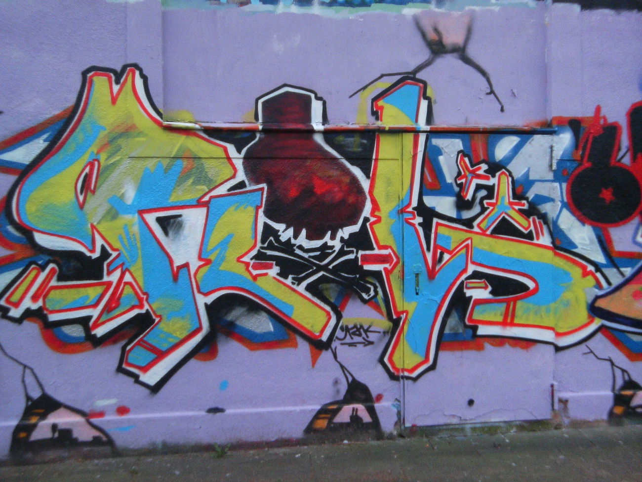 Graffiti Wall - Photo by Nordpark - REL, 613crew