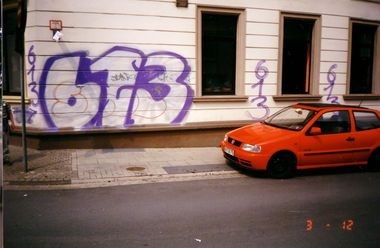 Graffiti Bombing - Photo by Nordpark - 613crew