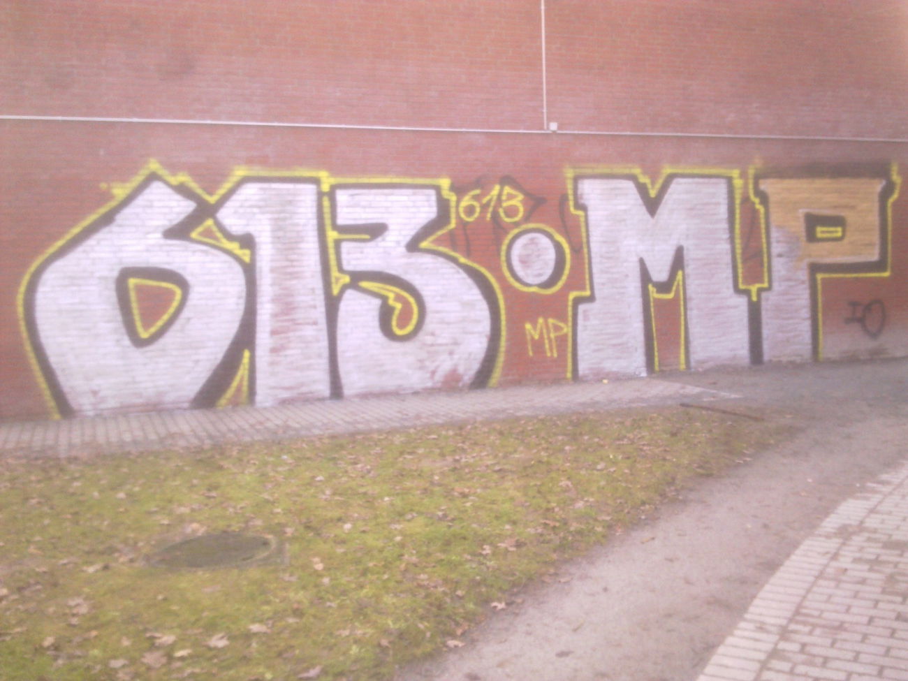 Graffiti Bombing - Photo by Nordpark - 613, -, MP