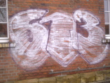 Graffiti Bombing - Photo by Nordpark - 613crew