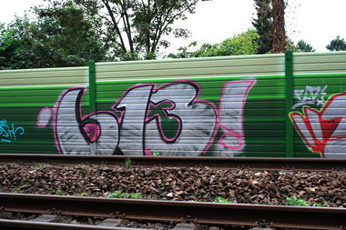 Graffiti Bombing - Photo by Nordpark - 613crew