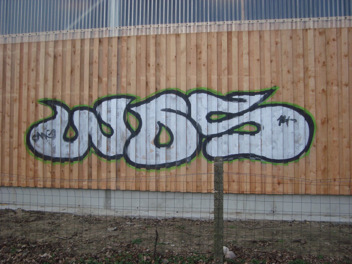 Graffiti Wall - Photo by NowzaiinZ - wos, crew, omg (2014)