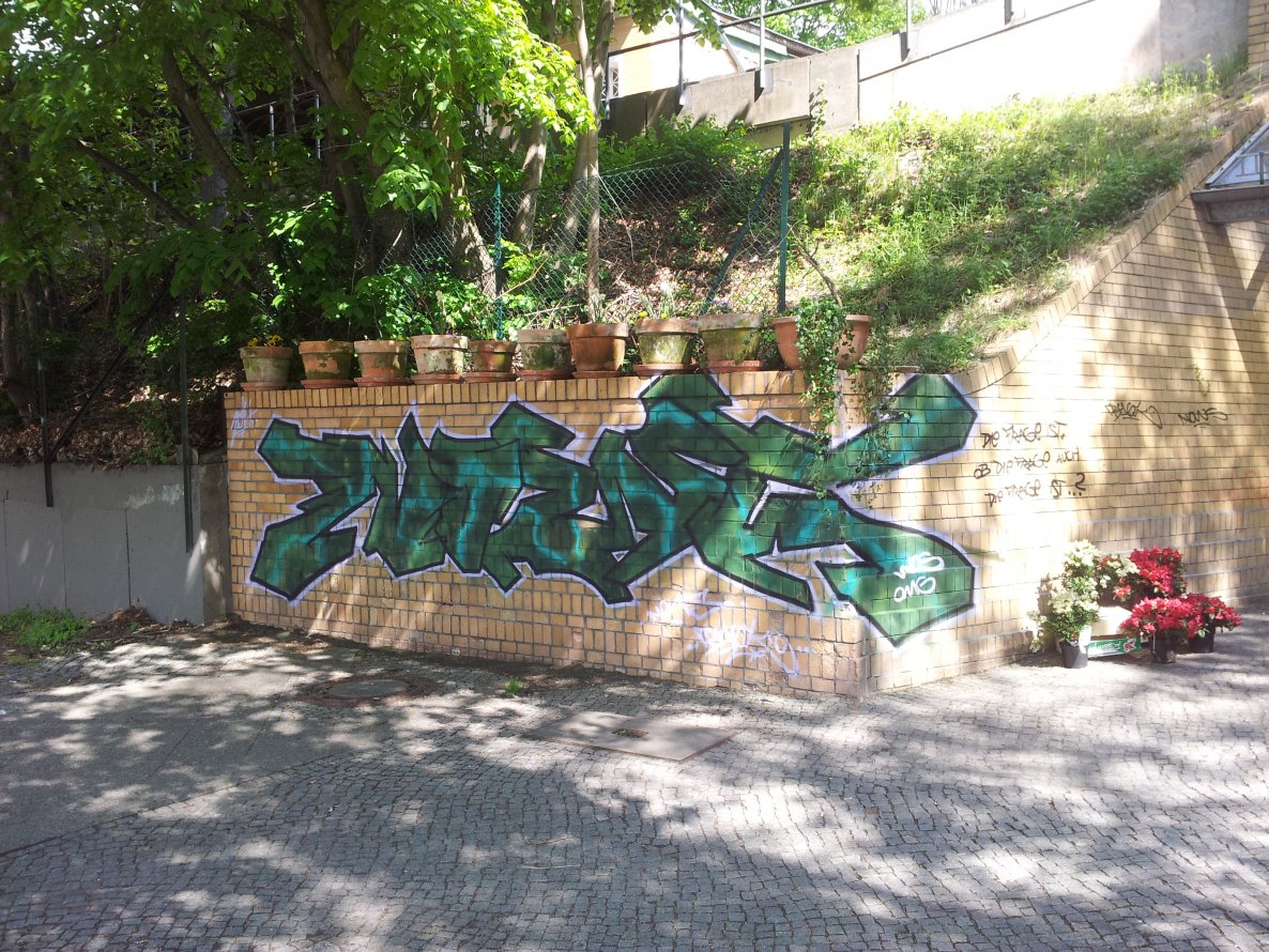 Graffiti Wall - Photo by NowzaiinZ - nows, wos, omg (2014)