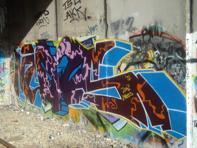 Graffiti Wall - Photo by NowzaiinZ - nows, vhe, wos (2012)