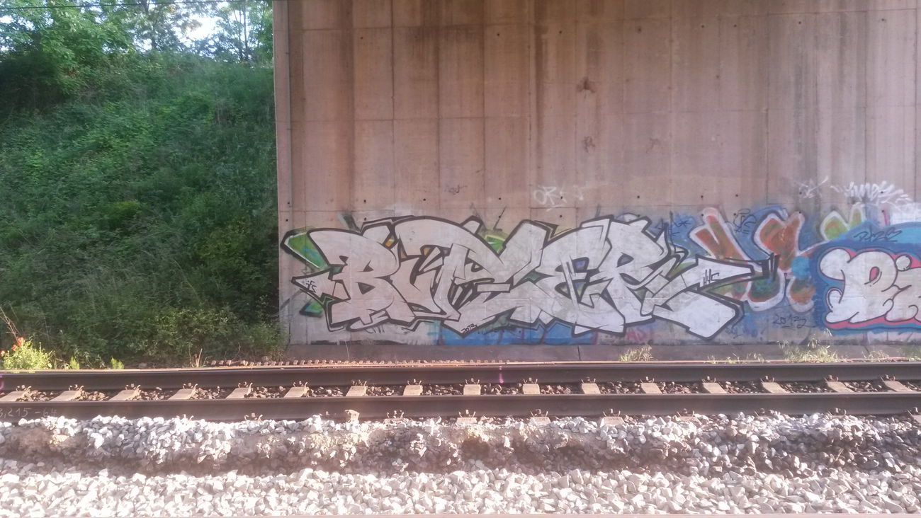 Graffiti Bombing - Photo by NoxikOKS - Butzer, H4C