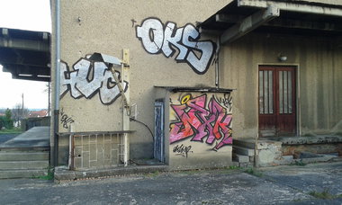 Graffiti Bombing - Photo by NoxikOKS - HVC, H4C, OKS (2015)