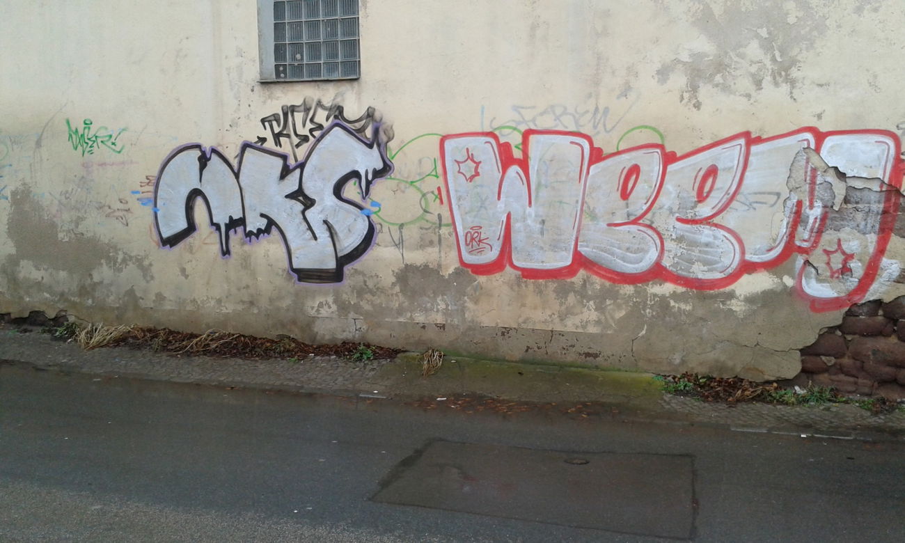 Graffiti Bombing - Photo by NoxikOKS - OKS, Weem (2015)