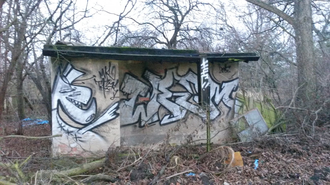 Graffiti Bombing - Photo by NoxikOKS - Taser, Weem, H4C (2015)