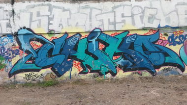 Graffiti Wall - Photo by NoxikOKS - Chiko27_OKS