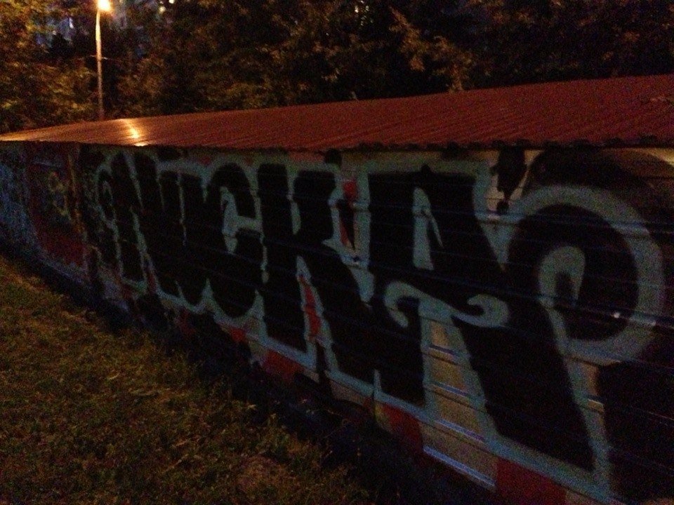 Graffiti Bombing - Photo by Nucka - nucka