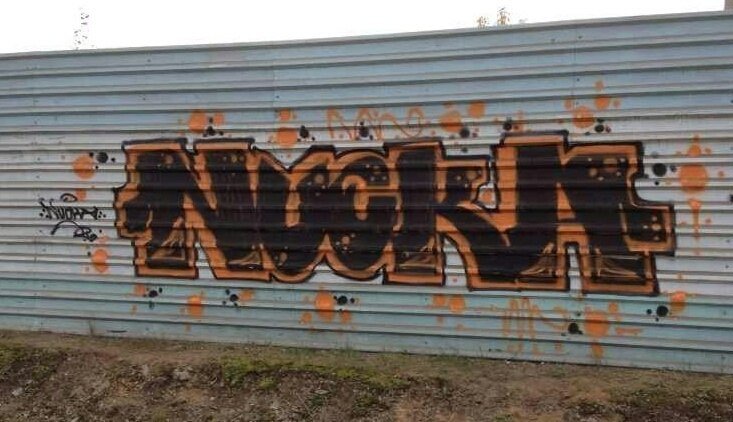 Graffiti Bombing - Photo by Nucka - nucka