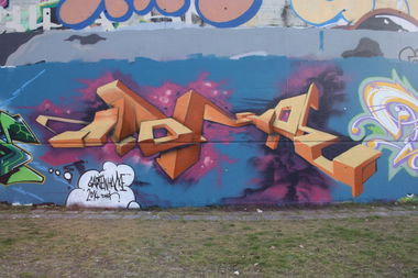 Graffiti Wall in Hamburg - Photo by Nugat - dns//, ironhoe (2014)