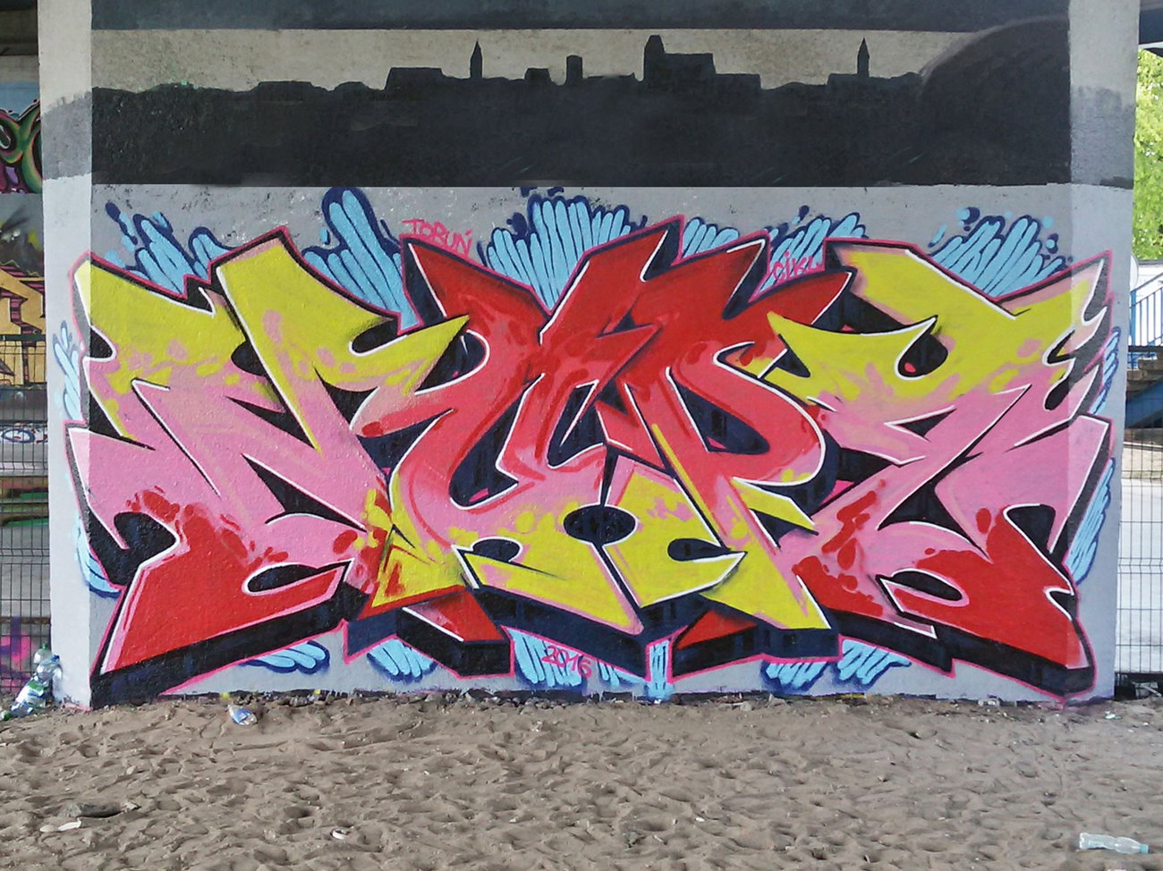 Graffiti Wall - Photo by NupzerOne (2016)
