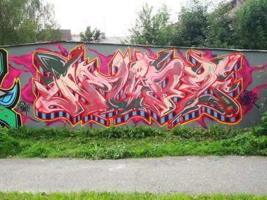 Graffiti Wall - Photo by NupzerOne (2014)