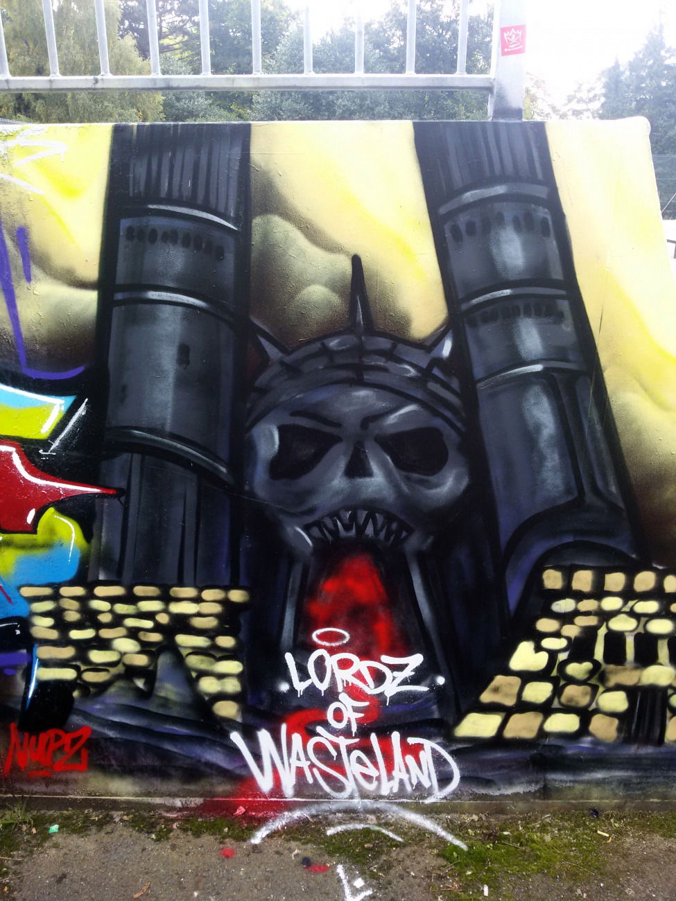 Graffiti Wall - Photo by NupzerOne - cheltenham, lordzofwasteland, skatepark (2017)