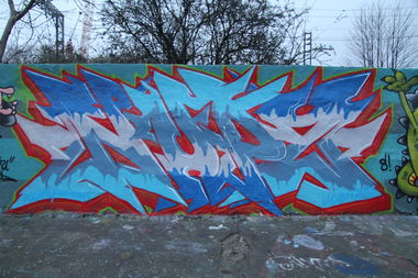 Graffiti Wall in Markfield london - Photo by NupzerOne - nupz, sush, owik (2017)