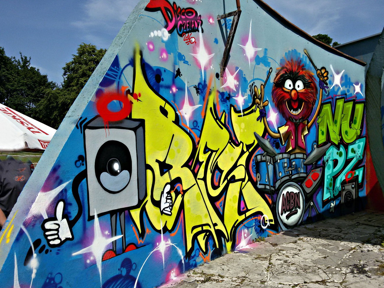 Graffiti Wall - Photo by NupzerOne - Czeladź, muppet, drummer (2016)