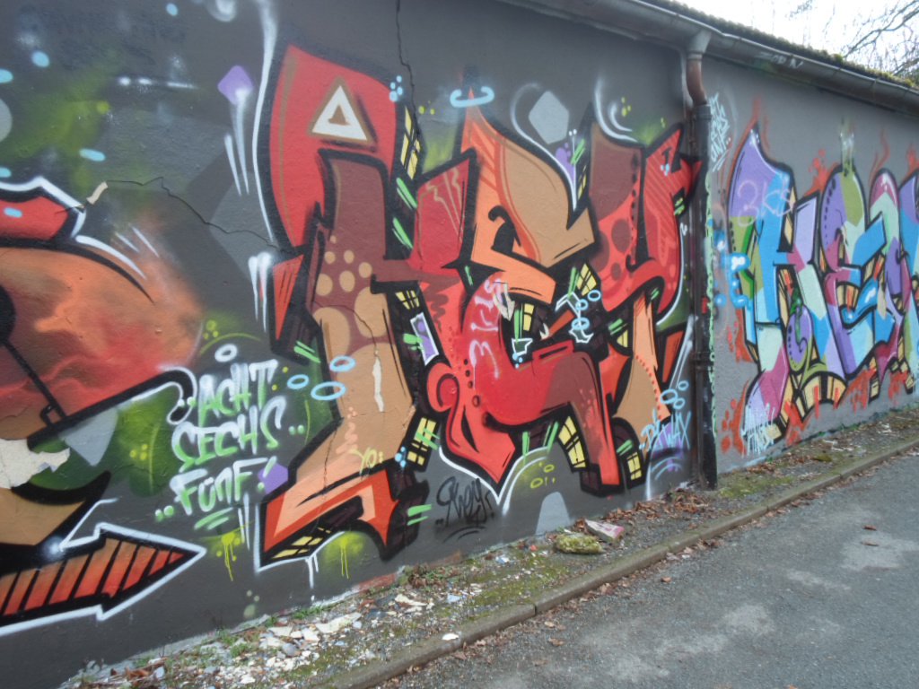 Graffiti Wall - Photo by NuseOne - graff, graffiti, hall