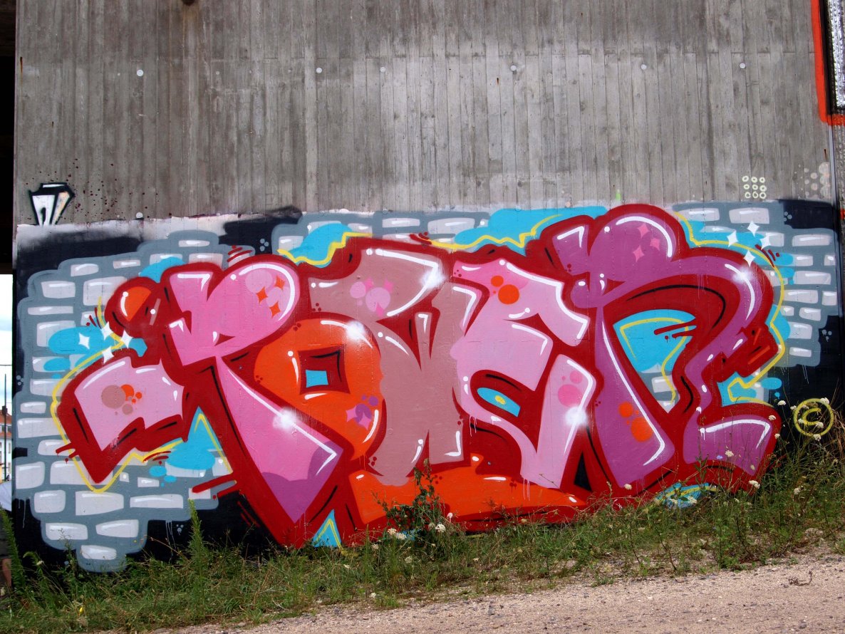 Graffiti Wall - Photo by Nutsone